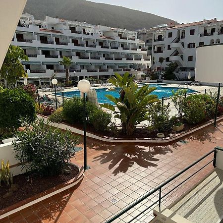 ארונה Victoria Court 2- Lovely Apartment 25 מראה חיצוני תמונה