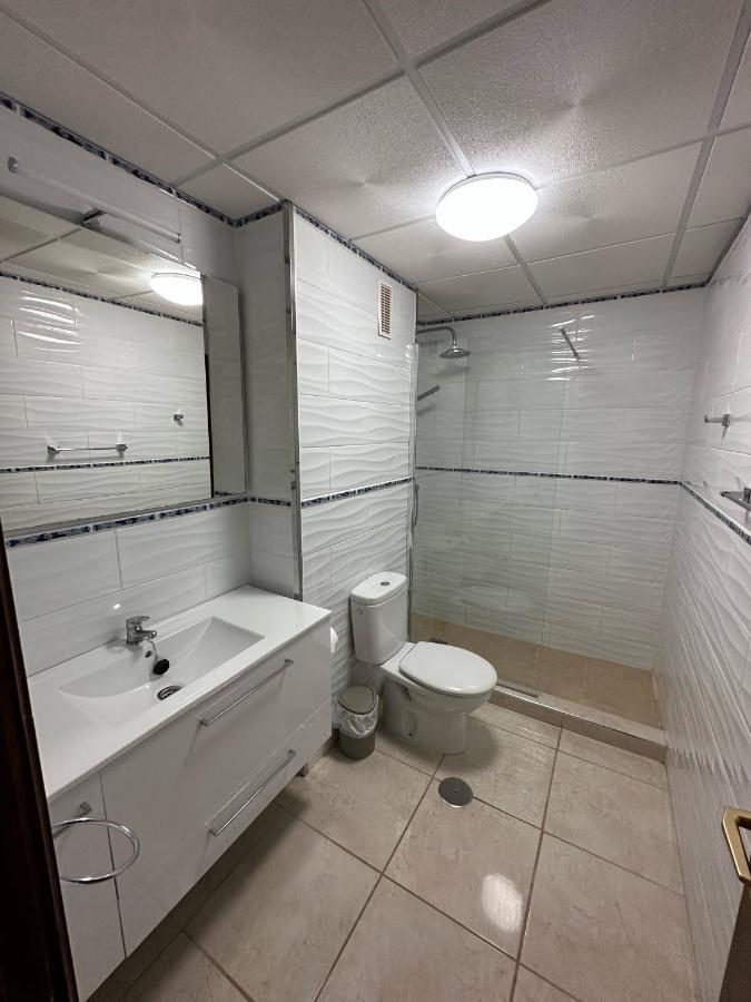 ארונה Victoria Court 2- Lovely Apartment 25 מראה חיצוני תמונה
