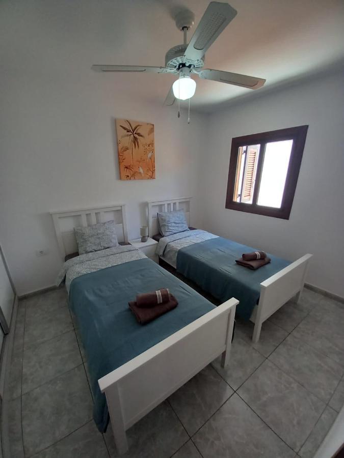 ארונה Victoria Court 2- Lovely Apartment 25 מראה חיצוני תמונה